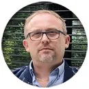 Teammitglied von NORTA. Expertise in Fenster- und Türlösungen für hochwertige Bauprojekte.