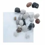 Strukturiertes Ornamentglas Altdeutsch von NORTA. Ideal für Sichtschutz bei Fenstern und Haustüren, lichtdurchlässig und dekorativ.