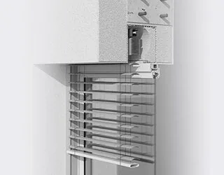 Raffstore Einbausituation von NORTA. Ideal zur Lichtregulierung und für erhöhten Sonnenschutz an modernen Gebäuden.