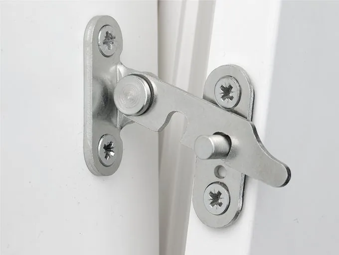 Lüftungssteller aus Metall von NORTA. Praktisches Zubehör für Fenster zur kontrollierten Belüftung und Erhöhung der Wohnqualität.