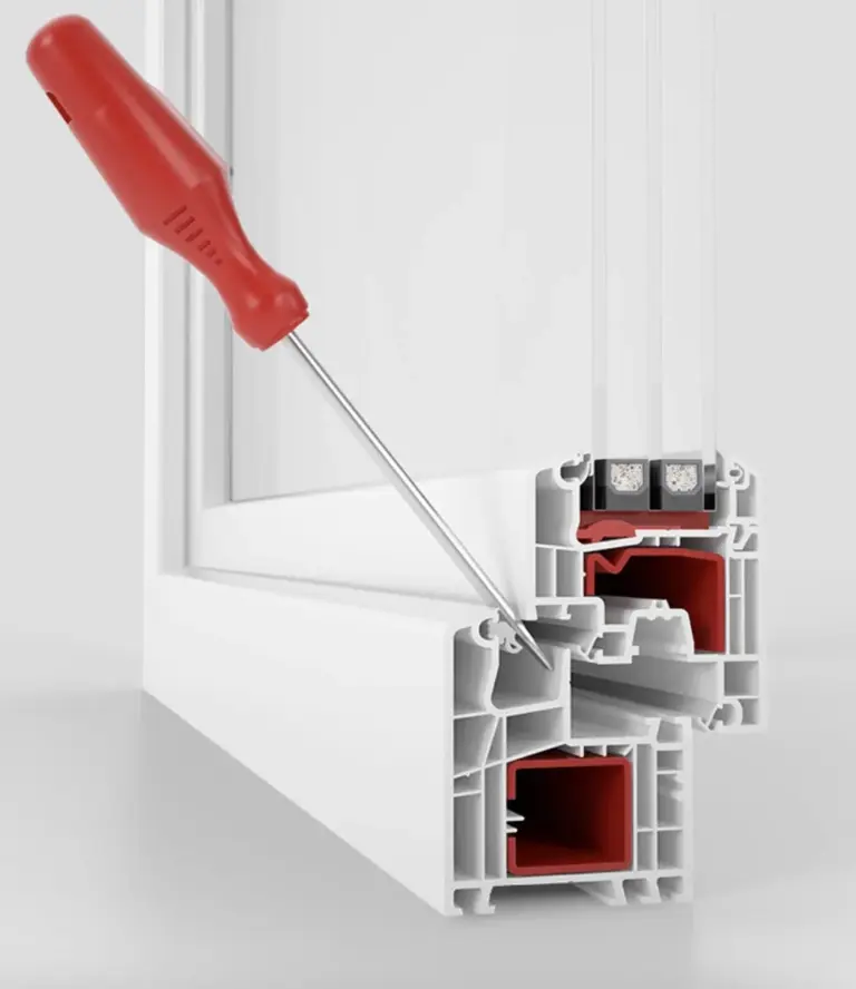 Sicherheitssystem im Fensterprofil von NORTA. Optimierter Einbruchschutz durch verstärkte Strukturen im Aluplast System.