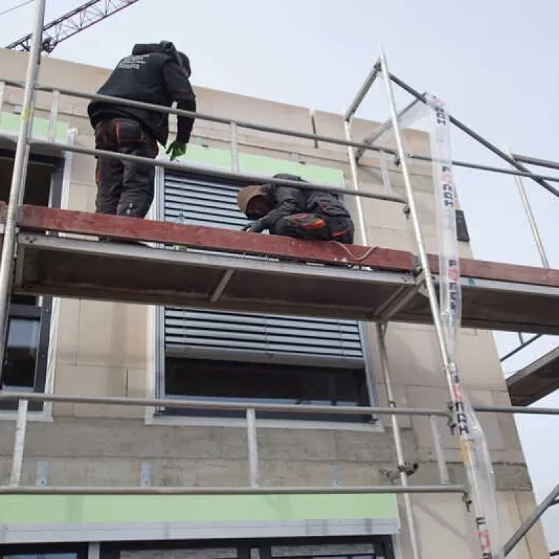 Einbau von Raffstoren im Aufsatzkasten und Schüco-Fenster an einem Einfamilienhaus von NORTA, Erkelenz.