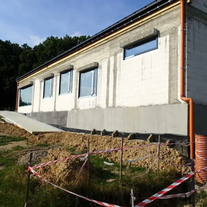 Neubauwohnung mit NORTA Fenstern in Polen. Energiesparende Fensterlösung in moderner Architektur.