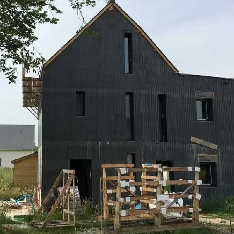 Modernes Haus in Frankreich, La Baule bei Renovierung. NORTA Qualitätsprodukte sorgen für stilvolles Design und hohe Funktionalität.