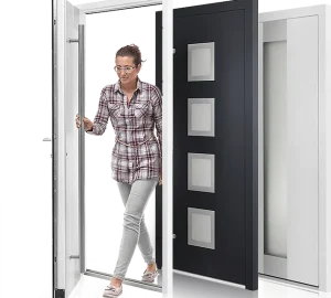 Moderne Haustür in Anthrazit mit quadratischen Glasausschnitten von NORTA. Stilvolle und sichere Eingangsvariante.